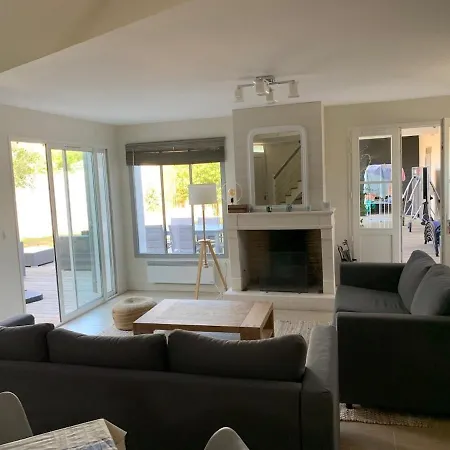 Superb Recent House In St-clement-des-baleines * Saint-Clément-des-Baleines