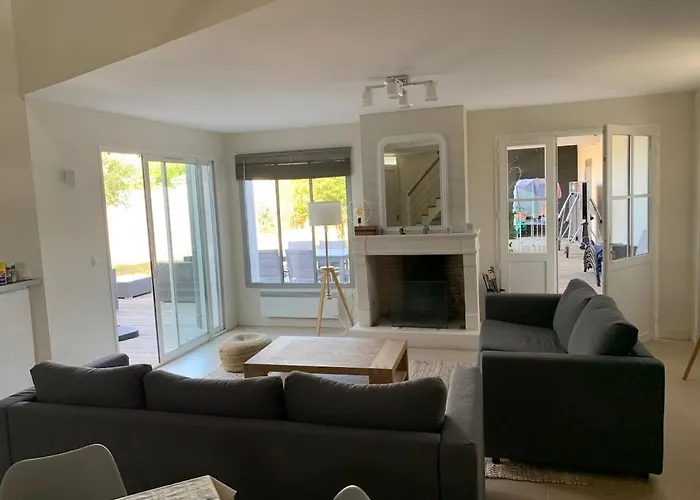 Superb Recent House In St-clement-des-baleines * Saint-Clement-des-Baleines